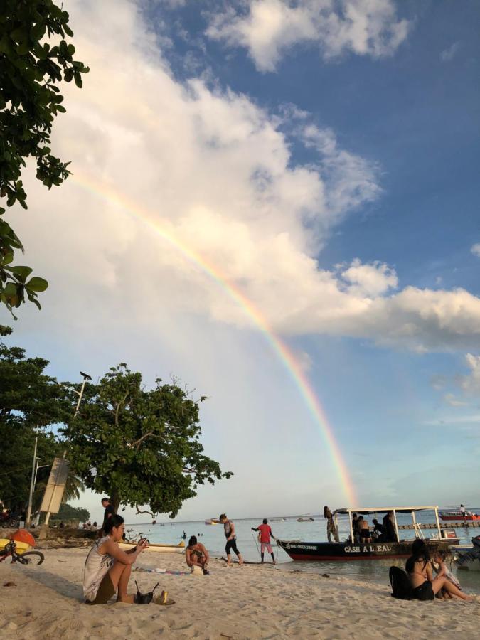 Nautilus Hostel & Hammocks パングラオ エクステリア 写真