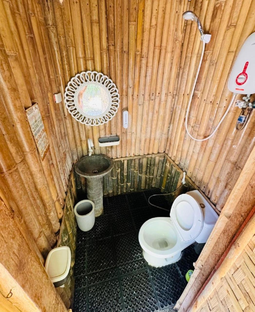 Nautilus Hostel & Hammocks パングラオ エクステリア 写真